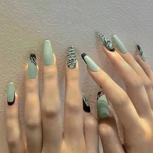 Matte Light Green Black Ripple Press On Nails